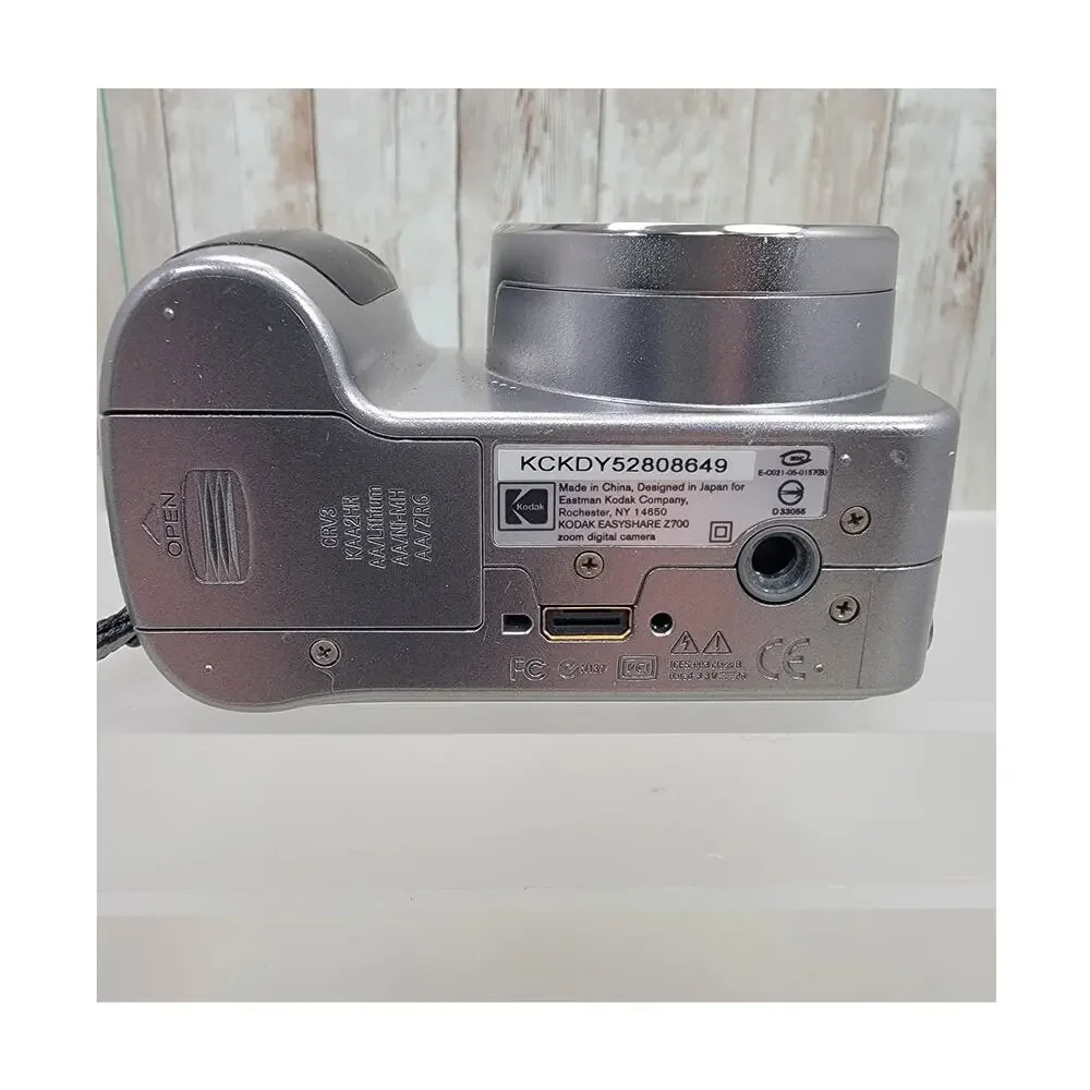 Kodak EasyShare Z700 Point & Shoot Compact Digital CCD P&S Camera Tested & Works
